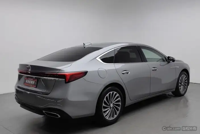 Buick LaCrosse 2023 Model 28T Automatic Yue Zun Edition – фото 3