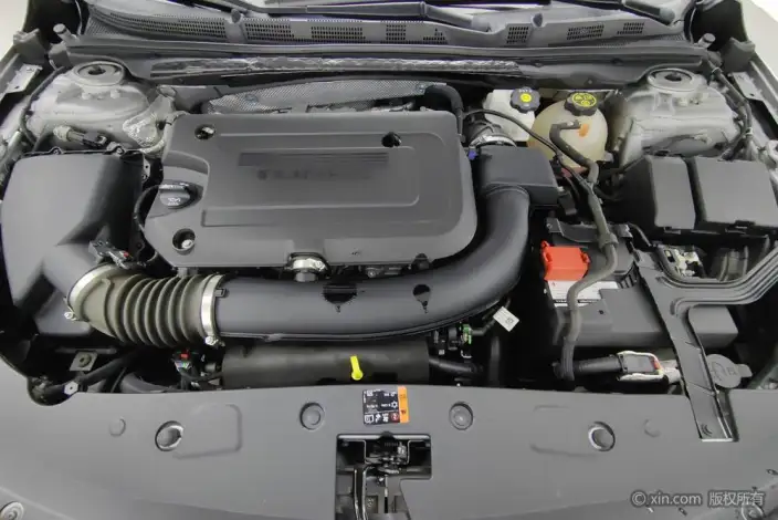 Buick LaCrosse 2023 Model 28T Automatic Yue Zun Edition – фото 4