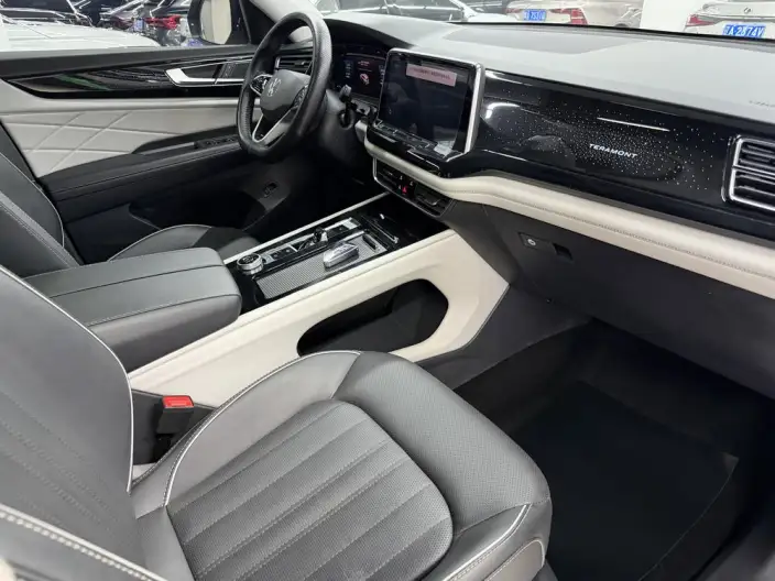 Volkswagen Teramont 2023 Model Facelift 380TSI 4WD Exclusive Deluxe Edition – фото 10