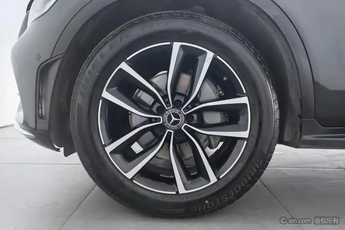 Mercedes-Benz GLC 2020 Model Facelift GLC 300 L 4MATIC Dynamic Model – фото 7