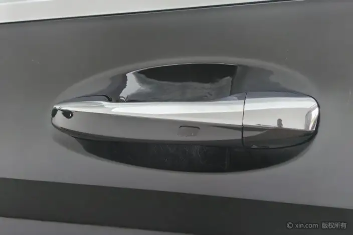 Mercedes-Benz GLC 2020 Model Facelift GLC 300 L 4MATIC Dynamic Model – фото 8