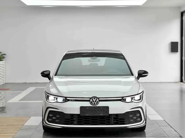 Volkswagen Golf GTI 2021 Model 380TSI DSG GTI – фото 2