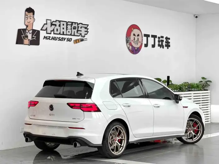 Volkswagen Golf GTI 2021 Model 380TSI DSG GTI – фото 5