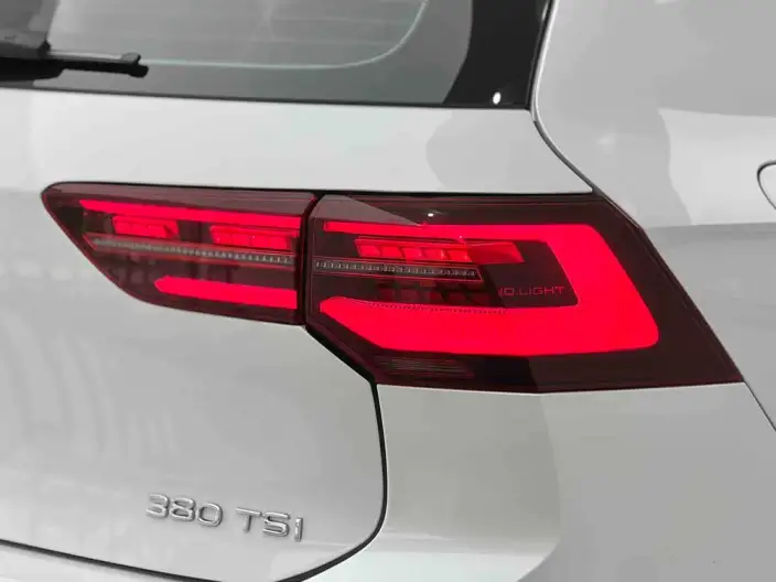 Volkswagen Golf GTI 2021 Model 380TSI DSG GTI – фото 9