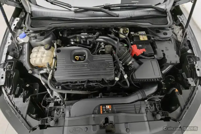 Ford Mondeo 2022 Model Facelift EcoBoost 245 Luxury Model – фото 4