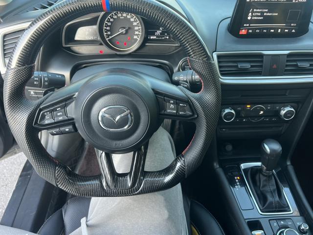 Mazda3 Axela 2017 модификация лян кузов 2.0L Automatic Luxury Country VI – фото 7