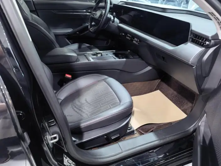 Ford Mondeo 2023 Model EcoBoost 245 Luxury Model – фото 6