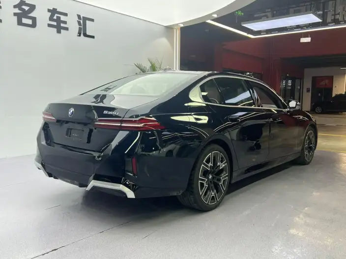 BMW 5 Series 2025 Model 530Li Exclusive Model M Sports Set – фото 6