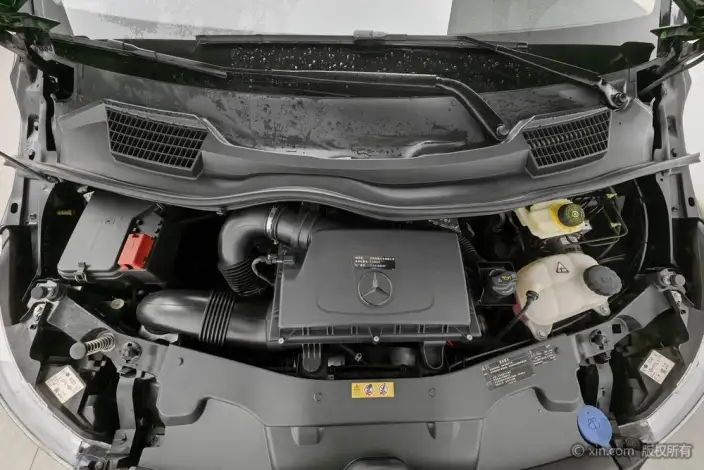 Viano 2023 Model 2.0T Elite Edition 7 seat – фото 4