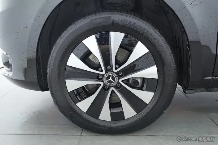Viano 2023 Model 2.0T Elite Edition 7 seat – фото 9