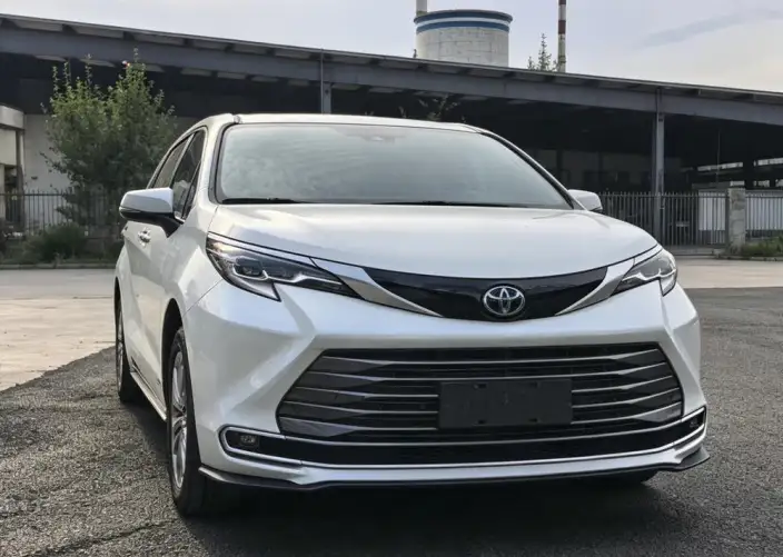 Toyota Sienna 2021 Model 2.5L Hybrid Supreme Edition – фото 6