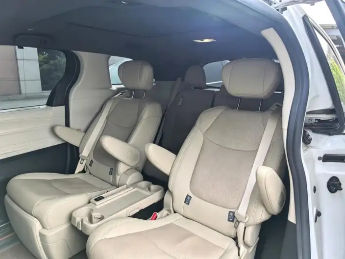 Toyota Sienna 2021 Model 2.5L Hybrid Supreme Edition – фото 9