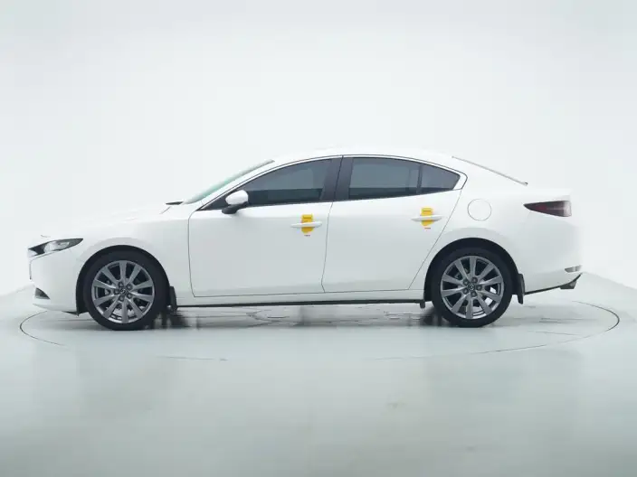 Mazda3 Axela 2023 Model 2.0L Automatic Zhi Ya Edition – фото 4