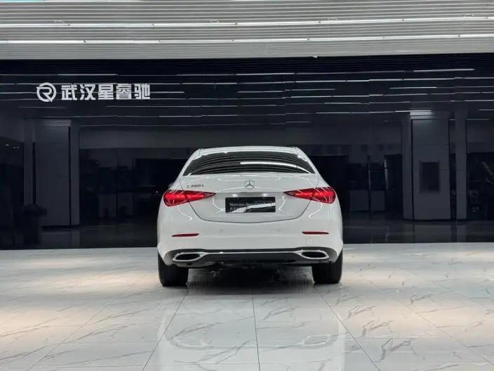 Mercedes-Benz C-Class 2023 Model C 260 L – фото 5