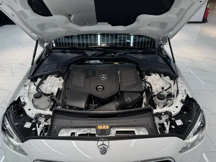 Mercedes-Benz C-Class 2023 Model C 260 L – фото 6