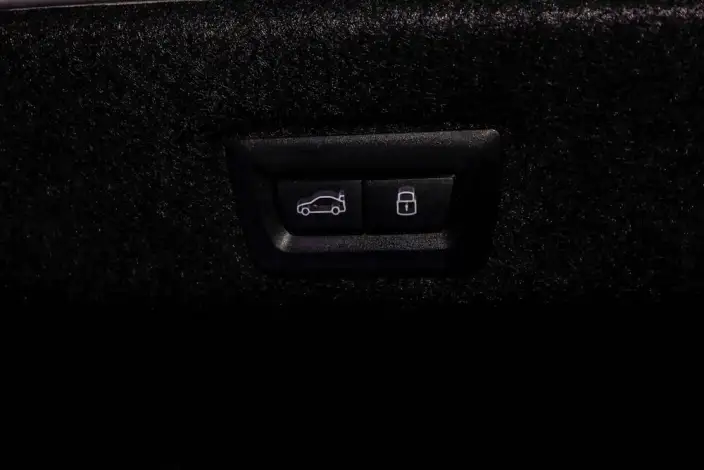 BMW 5 Series 2025 Model 530Li Leading Model M Sports Set – фото 7