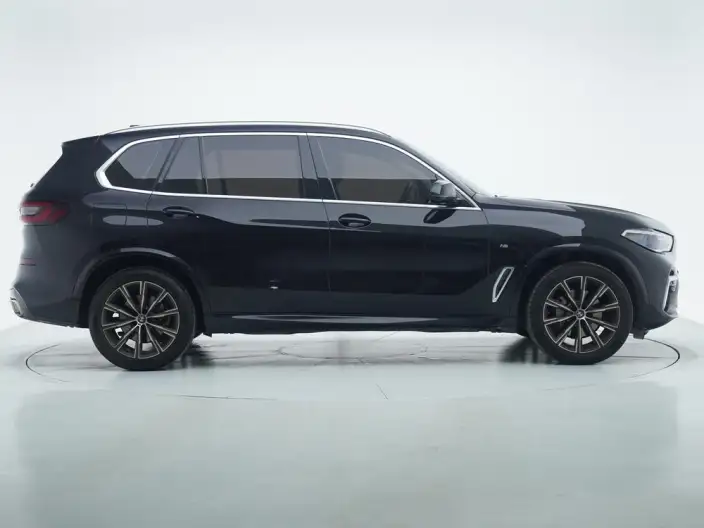 BMW X5 2022 Model Facelift xDrive 30Li Exclusive Model M Sports Set – фото 8
