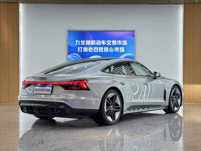 AUDI e-tron GT 2023 Basic model – фото 6