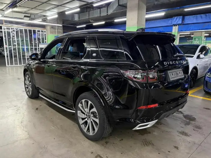 Land Rover Discovery Sport 2023 Model 249PS Family Edition 5 seat – фото 4