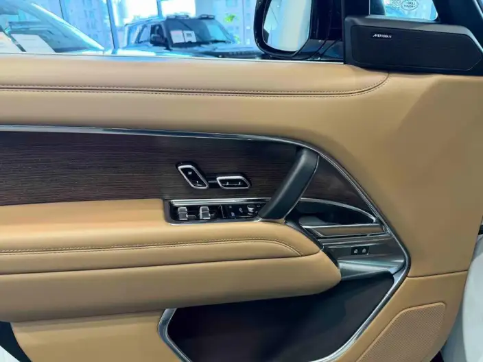 Range Rover 2024 Model 3.0 L6 360PS Shengshi Edition – фото 8