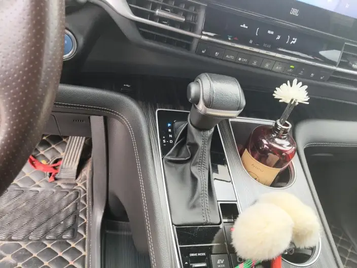 Toyota Sienna 2021 Model 2.5L Hybrid Platinum edition – фото 9