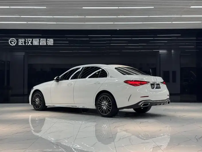 Mercedes-Benz C-Class 2025 Model C 260 L Sports Edition – фото 4