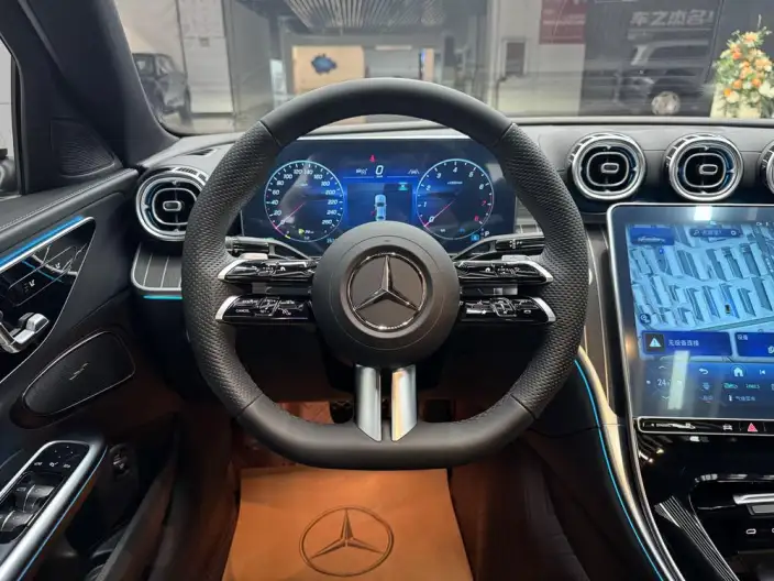 Mercedes-Benz C-Class 2025 Model C 260 L Sports Edition – фото 10