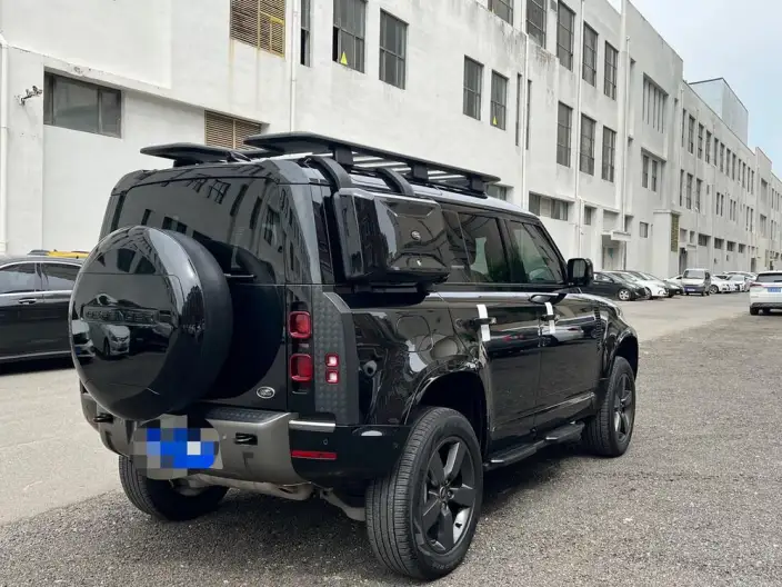 Land Rover Defender 2023 Model Facelift 110 P400 X-Dynamic HSE – фото 6