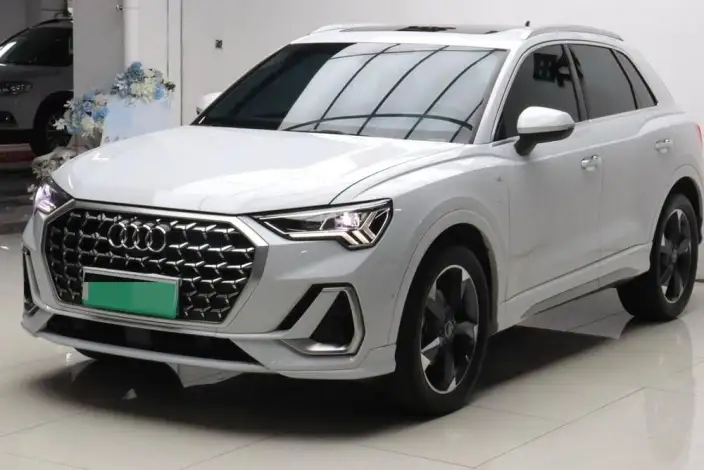 AUDI Q3 2024 Model 35 TFSI Fashion Dynamic Model – фото 1