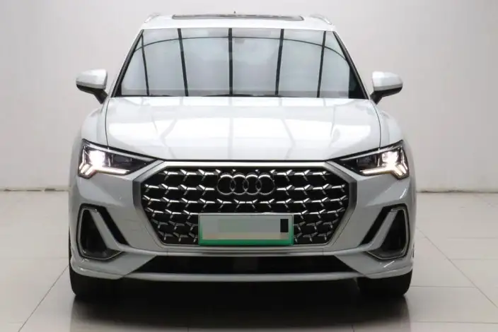 AUDI Q3 2024 Model 35 TFSI Fashion Dynamic Model – фото 2