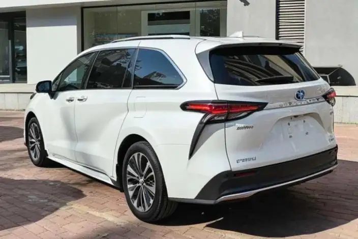 Granvia 2023 Model Intelligent Hybrid 2.5L Noble PLUS – фото 4