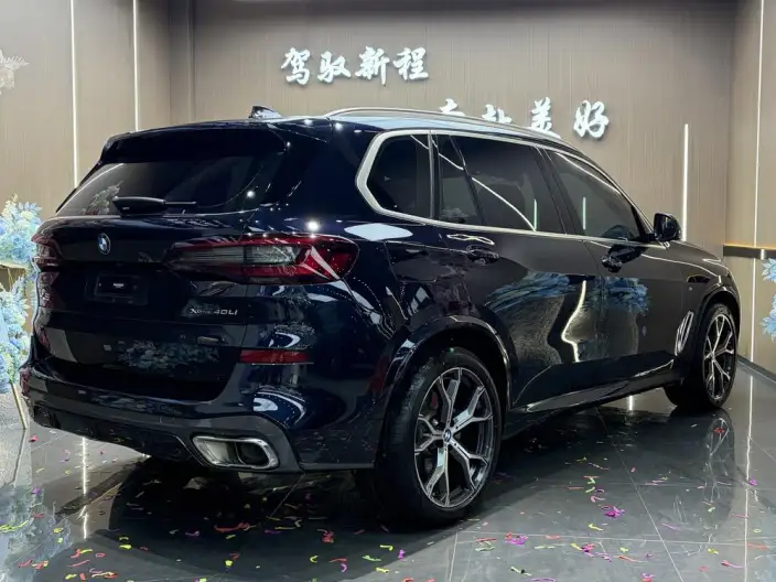 BMW X5 2022 Model xDrive 40Li M Sports Set – фото 6