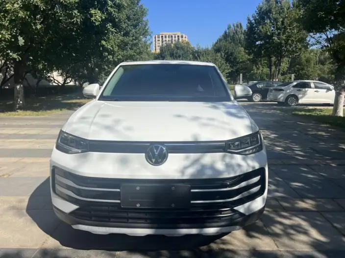 Volkswagen Tharu 2024 Model 300TSI 2WD Crescent Moon Edition – фото 2