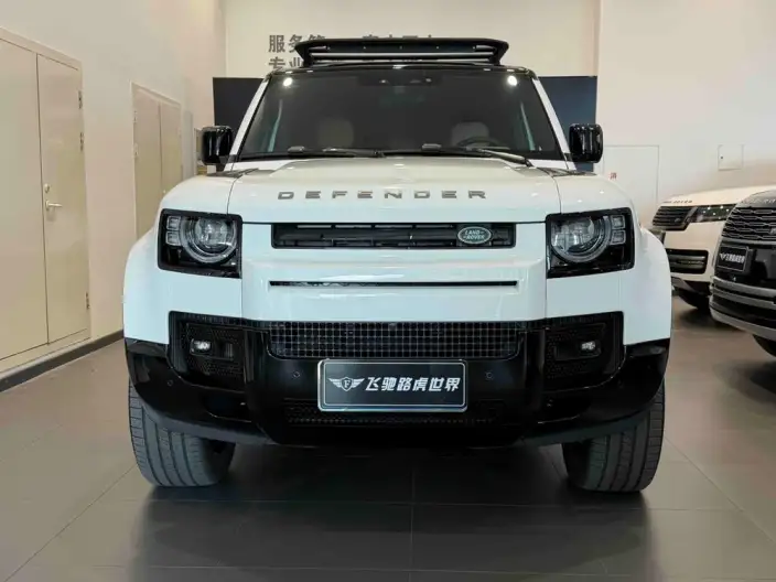 Land Rover Defender 2025 Model 110 3.0T P400 HSE X-Dynamic – фото 2