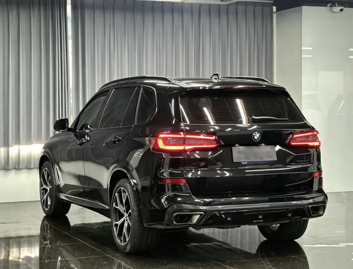 BMW X5 2022 Model Facelift xDrive 40Li M Sports Set – фото 4