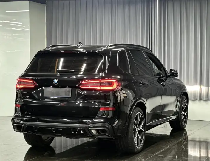 BMW X5 2022 Model Facelift xDrive 40Li M Sports Set – фото 6