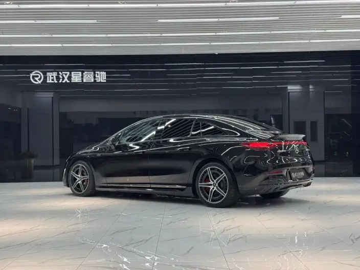 Mercedes-Benz EQE AMG 2023 Model EQE 53 4MATIC+ – фото 4