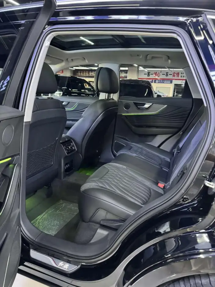 Hongqi HS5 2023 Model 2.0T 4WD Flag Xiang Pro Edition – фото 9