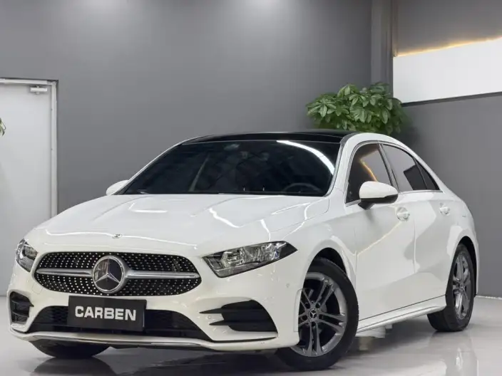 Mercedes-Benz A-class 2021 Model A 180 L Sports sedan – фото 1
