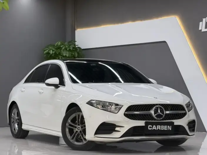 Mercedes-Benz A-class 2021 Model A 180 L Sports sedan – фото 3