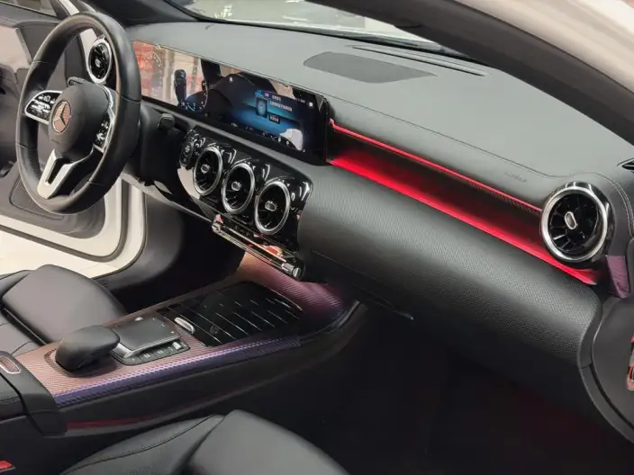 Mercedes-Benz A-class 2021 Model A 180 L Sports sedan – фото 7