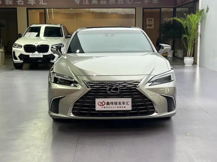 Lexus ES 2025 Model 200 Premium – фото 2