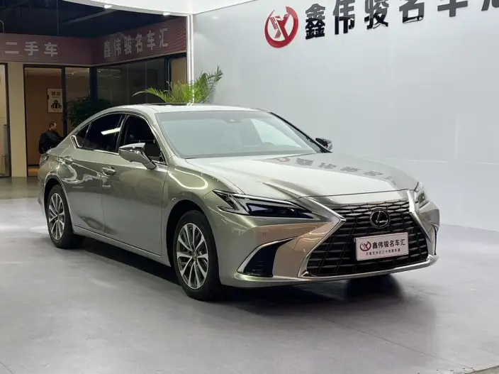 Lexus ES 2025 Model 200 Premium – фото 3