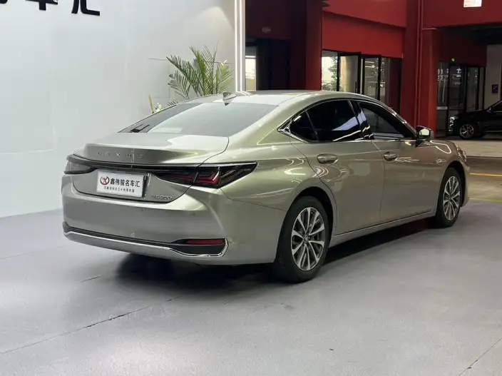Lexus ES 2025 Model 200 Premium – фото 6