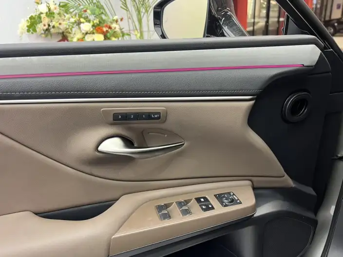 Lexus ES 2025 Model 200 Premium – фото 7