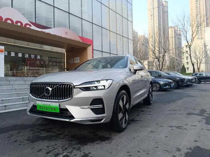Volvo XC60 PHEV 2024 Model T8 4WD Long Battery Life Pro Smart Elegance Deluxe Edition – фото 1