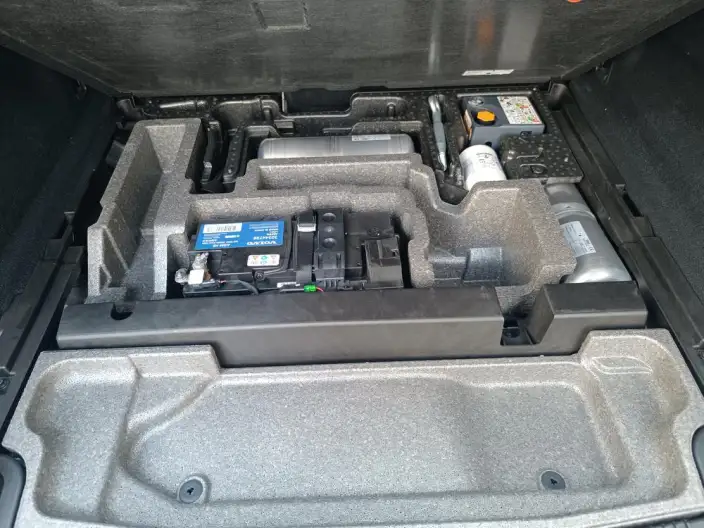 Volvo XC60 PHEV 2024 Model T8 4WD Long Battery Life Pro Smart Elegance Deluxe Edition – фото 10