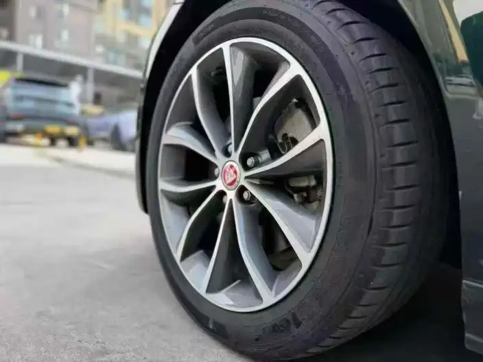 Jaguar XFL 2022 Model 2.0T P250 2WD Exclusive Deluxe Edition – фото 6