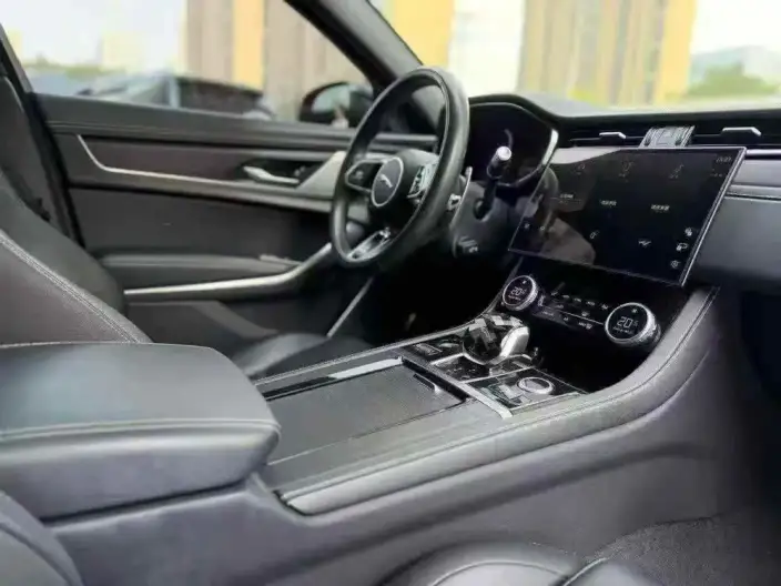 Jaguar XFL 2022 Model 2.0T P250 2WD Exclusive Deluxe Edition – фото 7