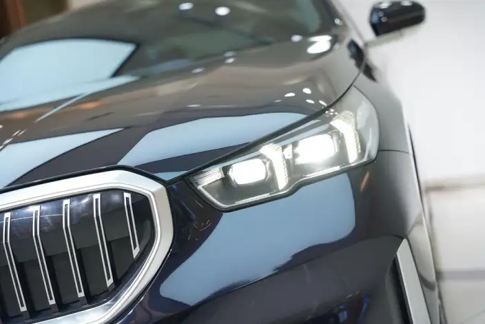 BMW 5 Series 2025 Model 530Li Leading Model Luxury Set – фото 7
